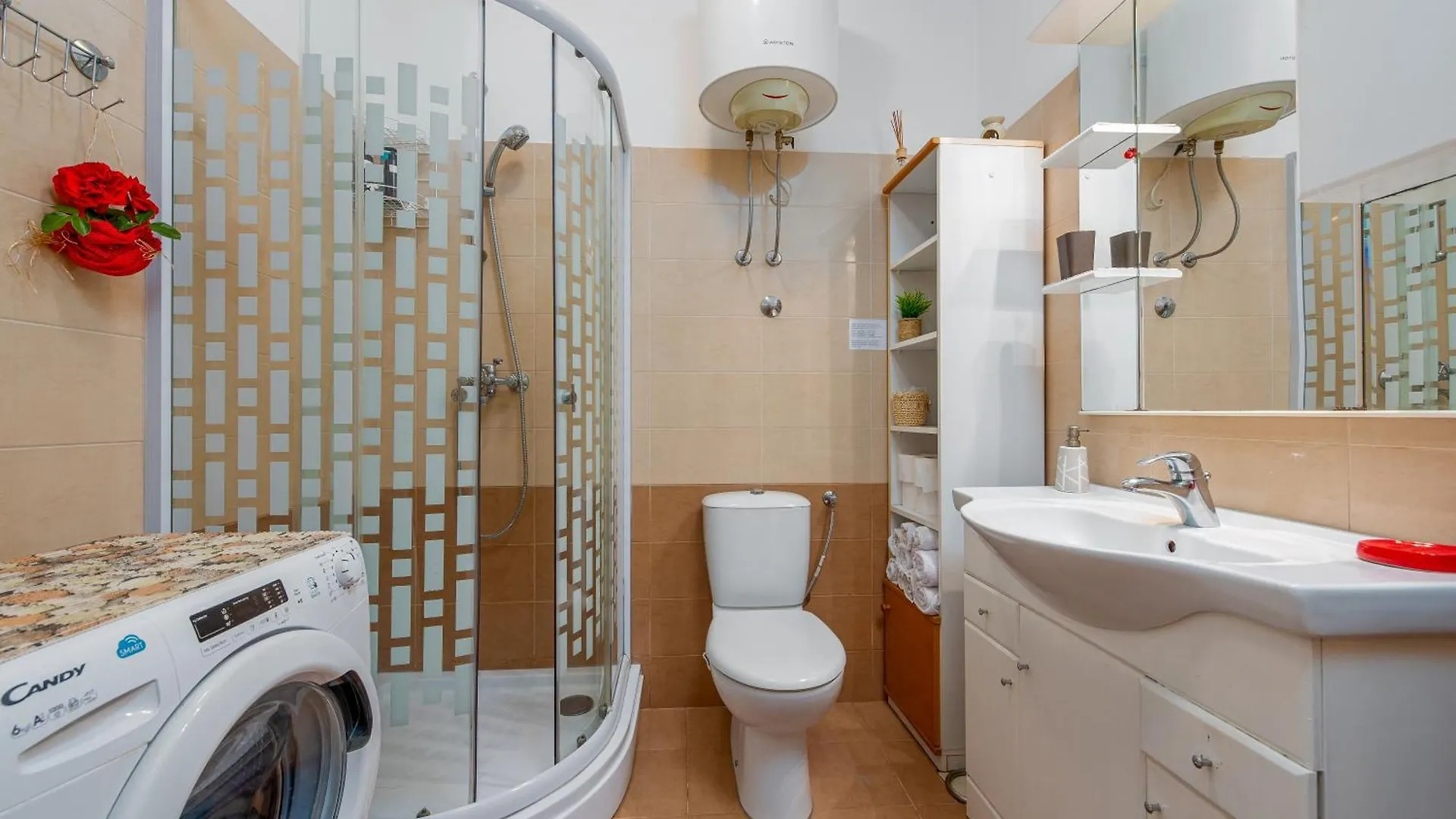 Apartment Maggi Преко 0*,